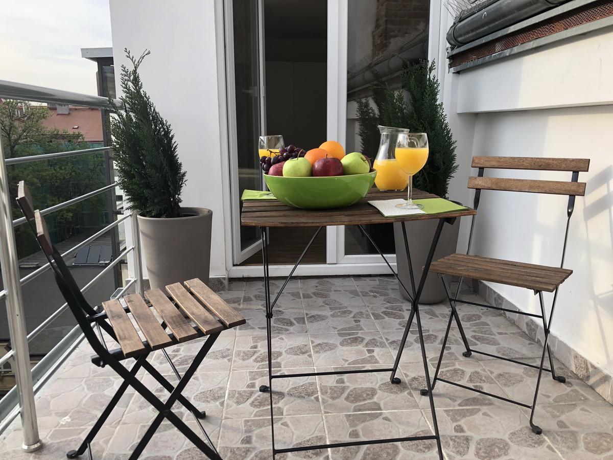 On The Top Apartments Prague Luaran gambar