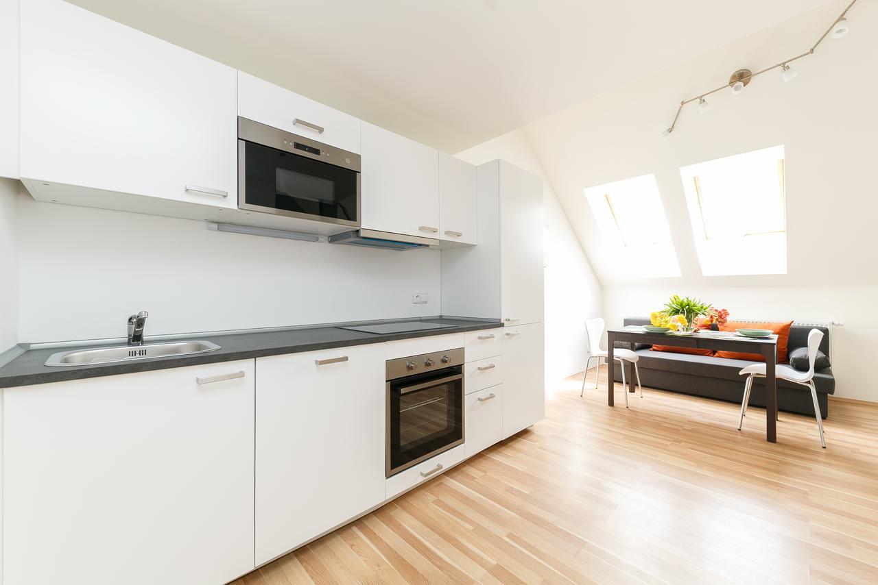 On The Top Apartments Prague Luaran gambar